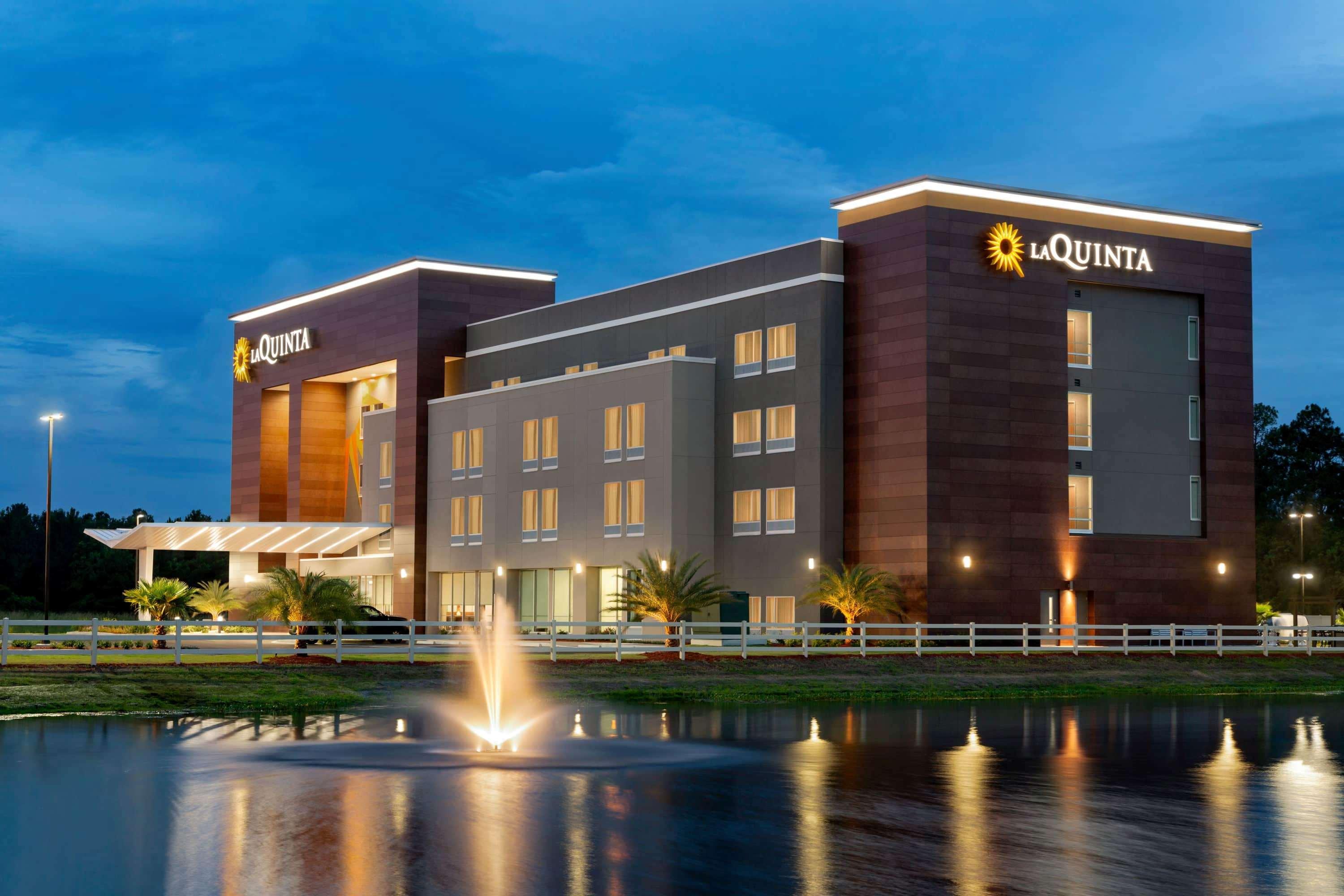 Hotel La Quinta Brunswick/Golden Isles Exterior foto
